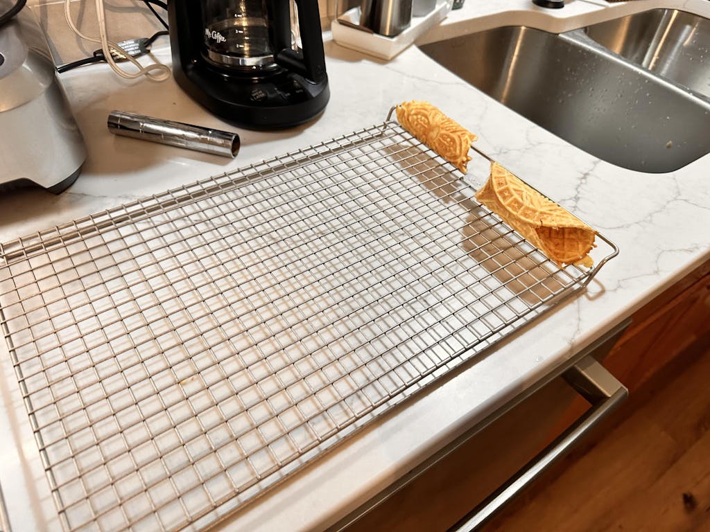 Model 7500 Extra Thin Pizzelle Iron C. Palmer Mfg. Co.