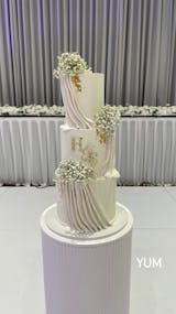 Wedding Cake Serif Initials Charm