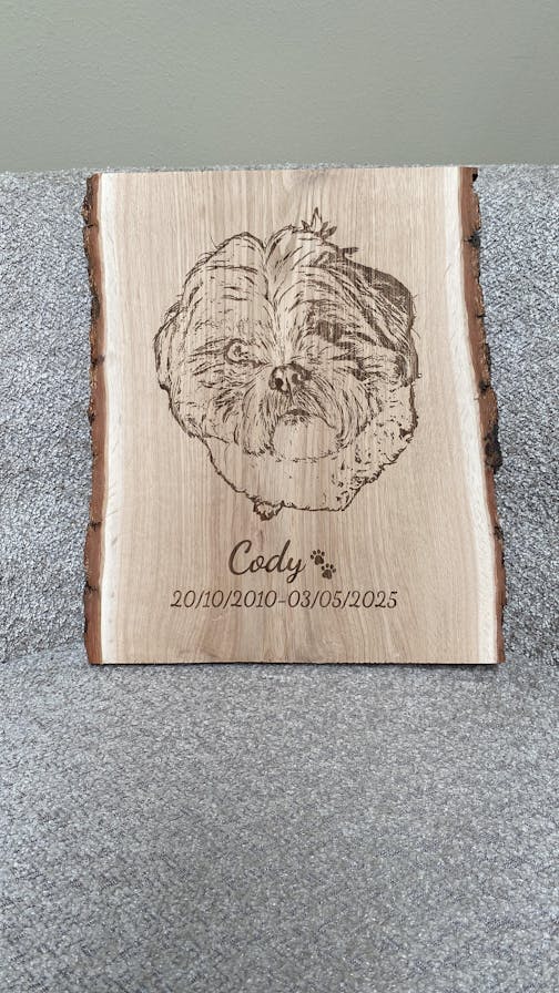Gepersonaliseerde Huisdier Portret op Hout met Schors - Handgetekend en Gebrand Pyrografie Kunst