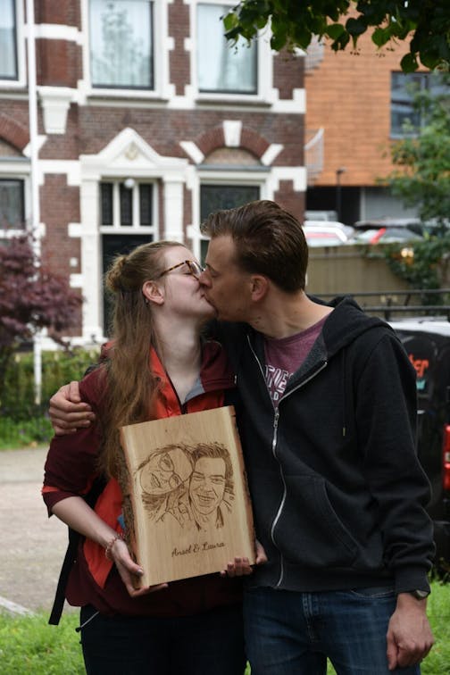 Gepersonaliseerde Pyrografie Kunst - Foto Gebrand op Hout met Schors