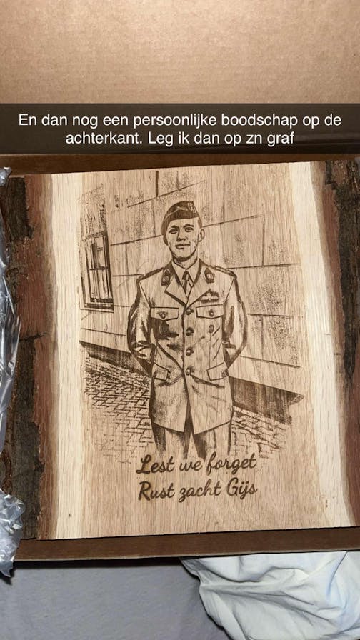 Gepersonaliseerde Pyrografie Kunst - Foto Gebrand op Hout met Schors