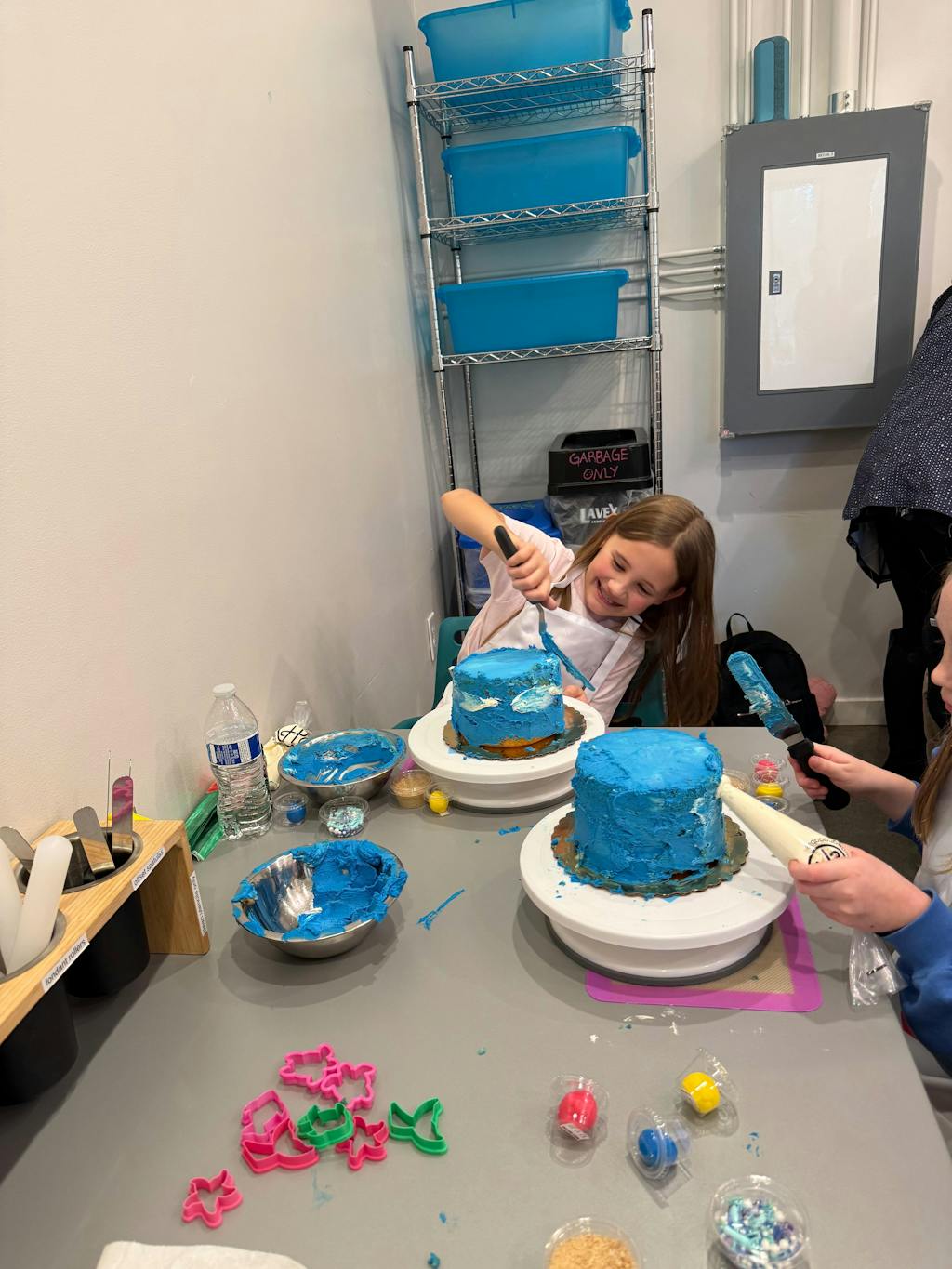 In-Studio Cake/Cupcake-Decorating Party