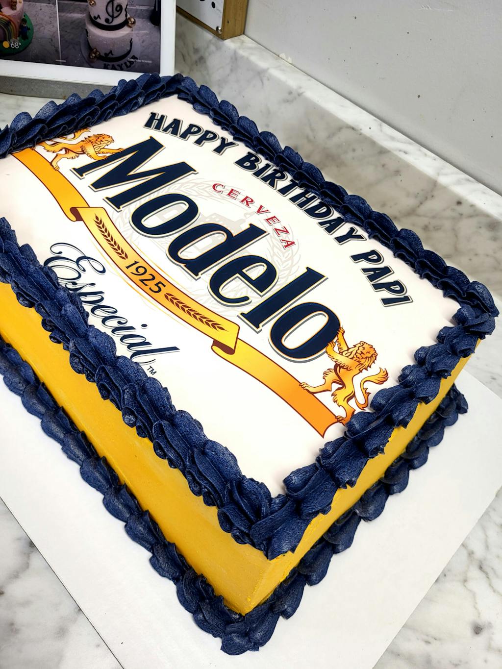 Modelo Especial Beer Edible Cake Toppers – Cakecery