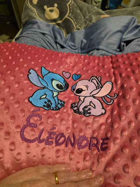 Créez Votre Couverture Bébé Brodée 75cm x 100cm | Modèle Double Minky Fille