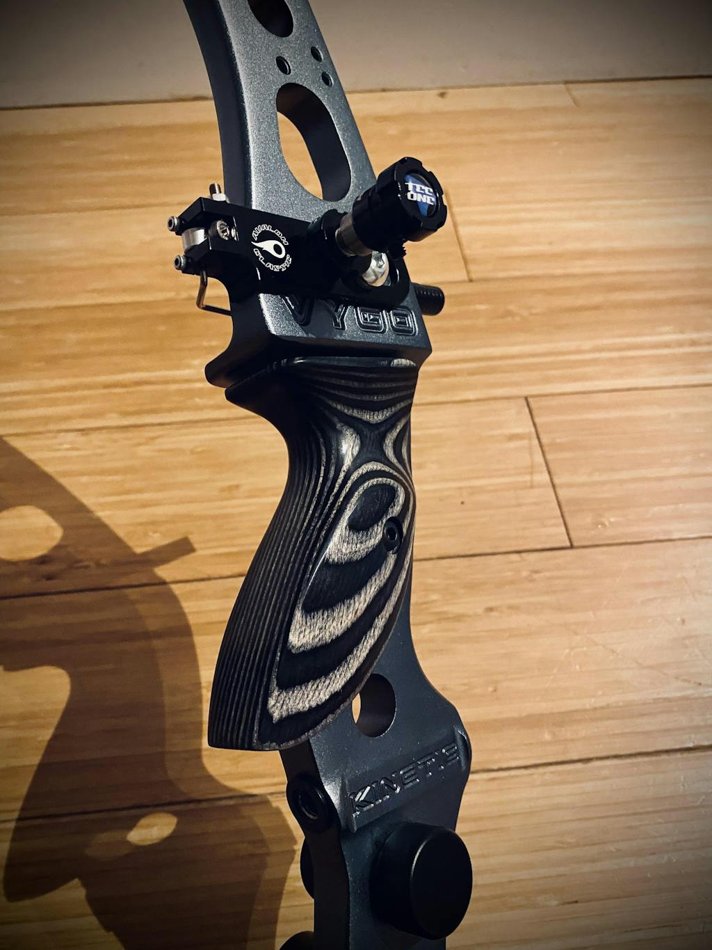 Avalon Classic Bolton Arrow Rest — Canada Archery Online