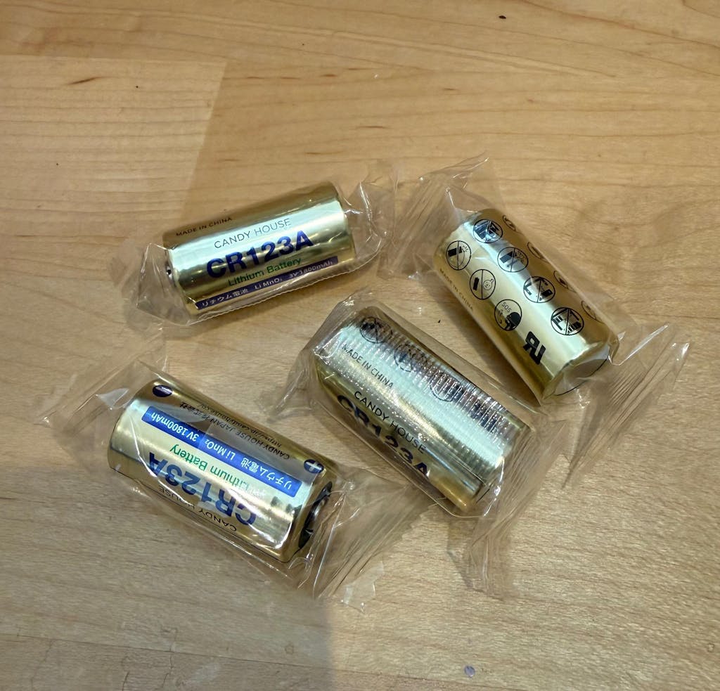 1800mAh高容量CR123A 電池1本 バッテリー【セサミ/フェイスシリーズ