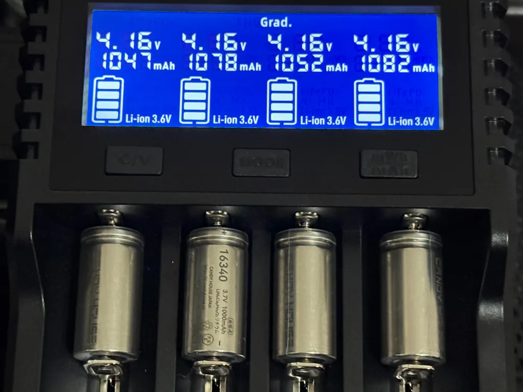 NEW 至急増産中：4月上旬再入荷予定】1000mAh高容量16340 充電式