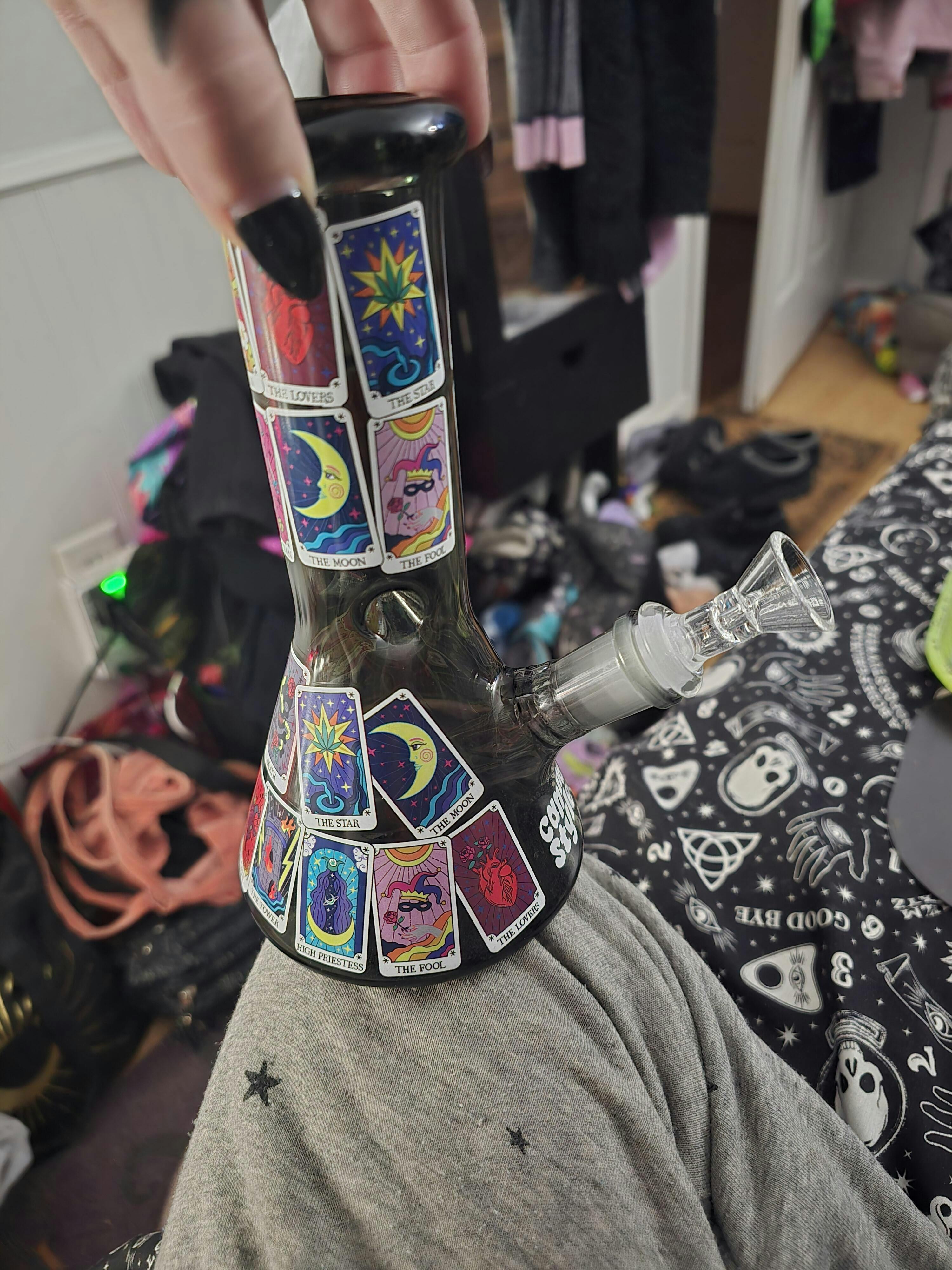 TAROT CARD BONG 8