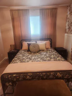 Customer photo from LAURIE HAAS's Canvas & Ivy review