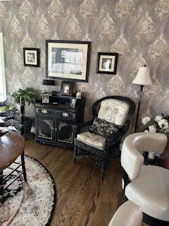 Customer photo from Donna Shaver's Canvas & Ivy review