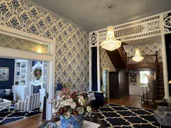 Customer photo from Donna Christensen's Canvas & Ivy review