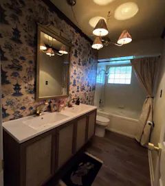 Customer photo from Abbie Grant's Canvas & Ivy review