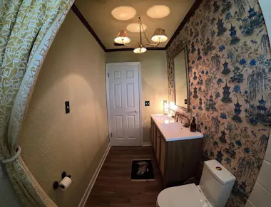 Customer photo from Abbie Grant's Canvas & Ivy review