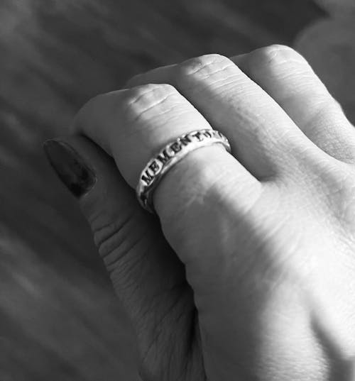 THE ONE Ring Small - Ring mit Gravur