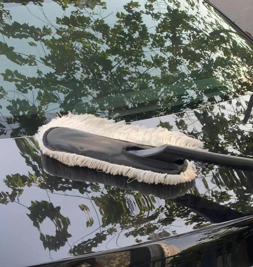 CAR101 ZIP ZAP Car Duster (with Ceramic Wax infused fibres) Car101