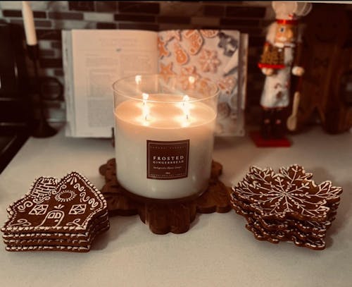 XXL 150oz 4 Wick Frosted Gingerbread Soy Candle