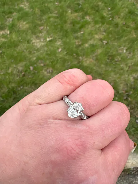 Vintage Art Deco Oval Cut Diamond Ring