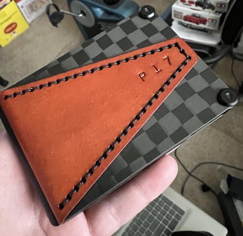 P17 Carbon Fiber Bifold Wallet / Brown