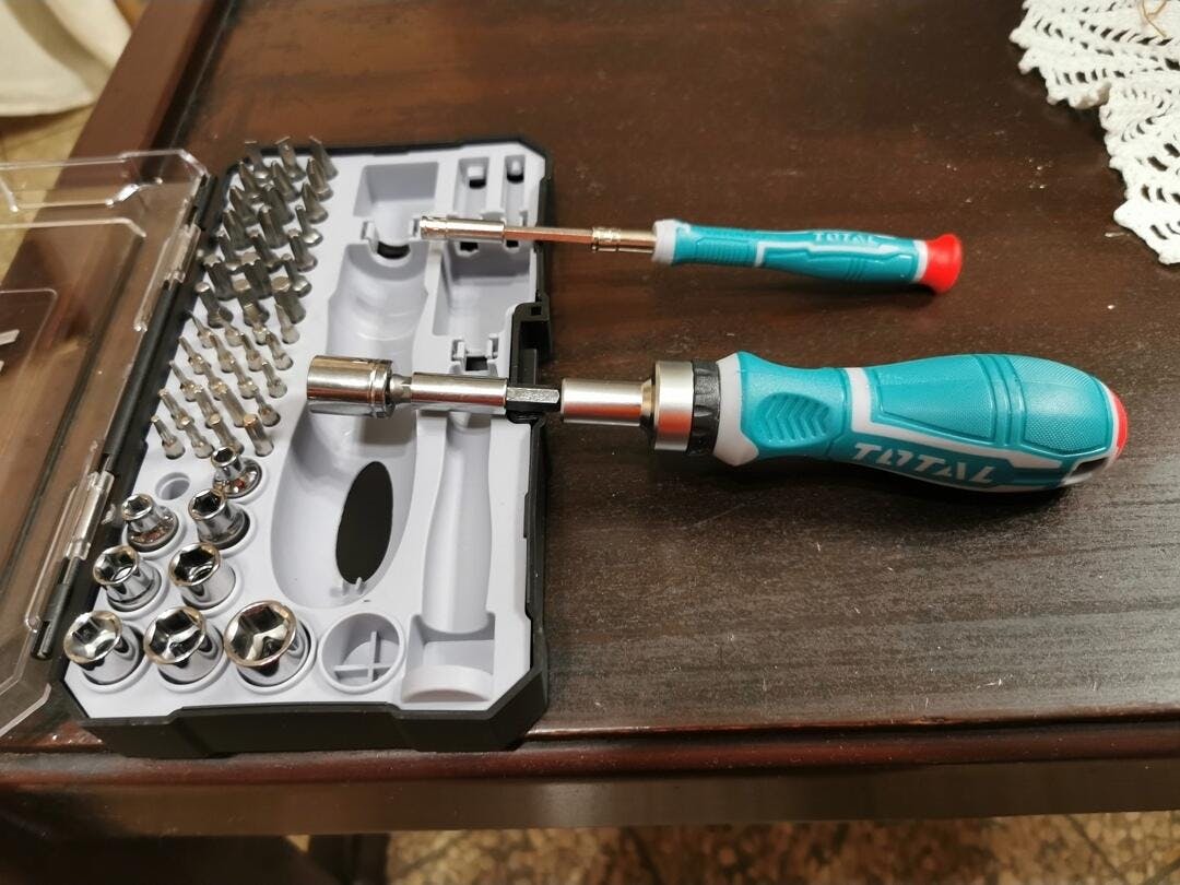 Juego De 55 Pzas De Brocas Con Destornillador Intercambiable. CR-V. Ac
