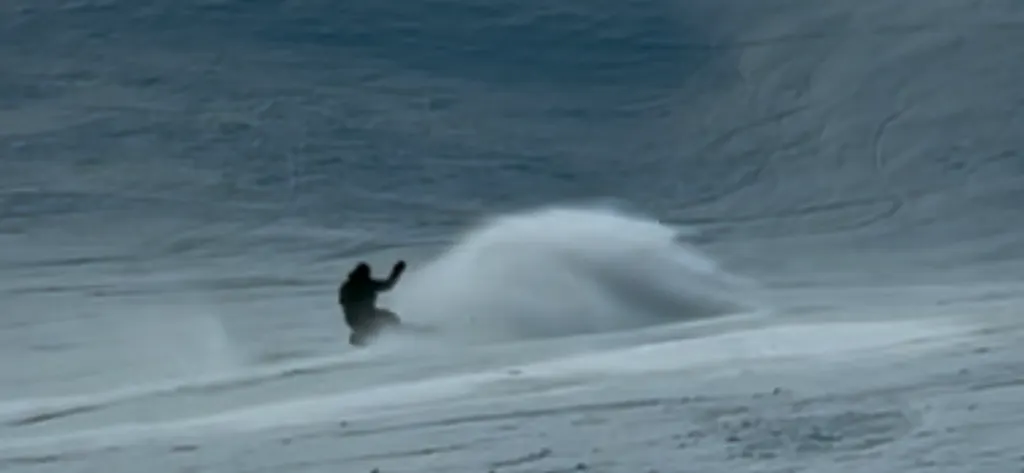 Swell Enduro Snowboard: All-Mountain Mastery – CARDIFF SNOWcraft