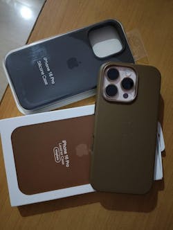 Premium Silicone iPhone Case – 77 Colors | Soft Matte Grip Cover