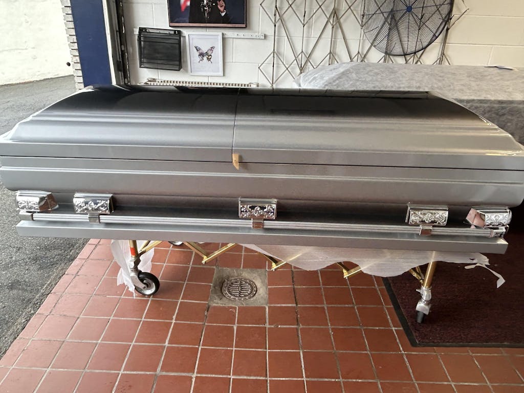 Athena Titan Casket Ebony - Casket Emporium