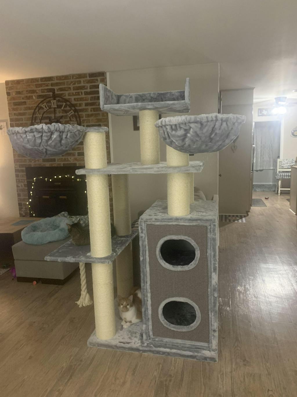 Cat Tree for large cats Cat Paradise (Light Grey) CatTreeKing USA