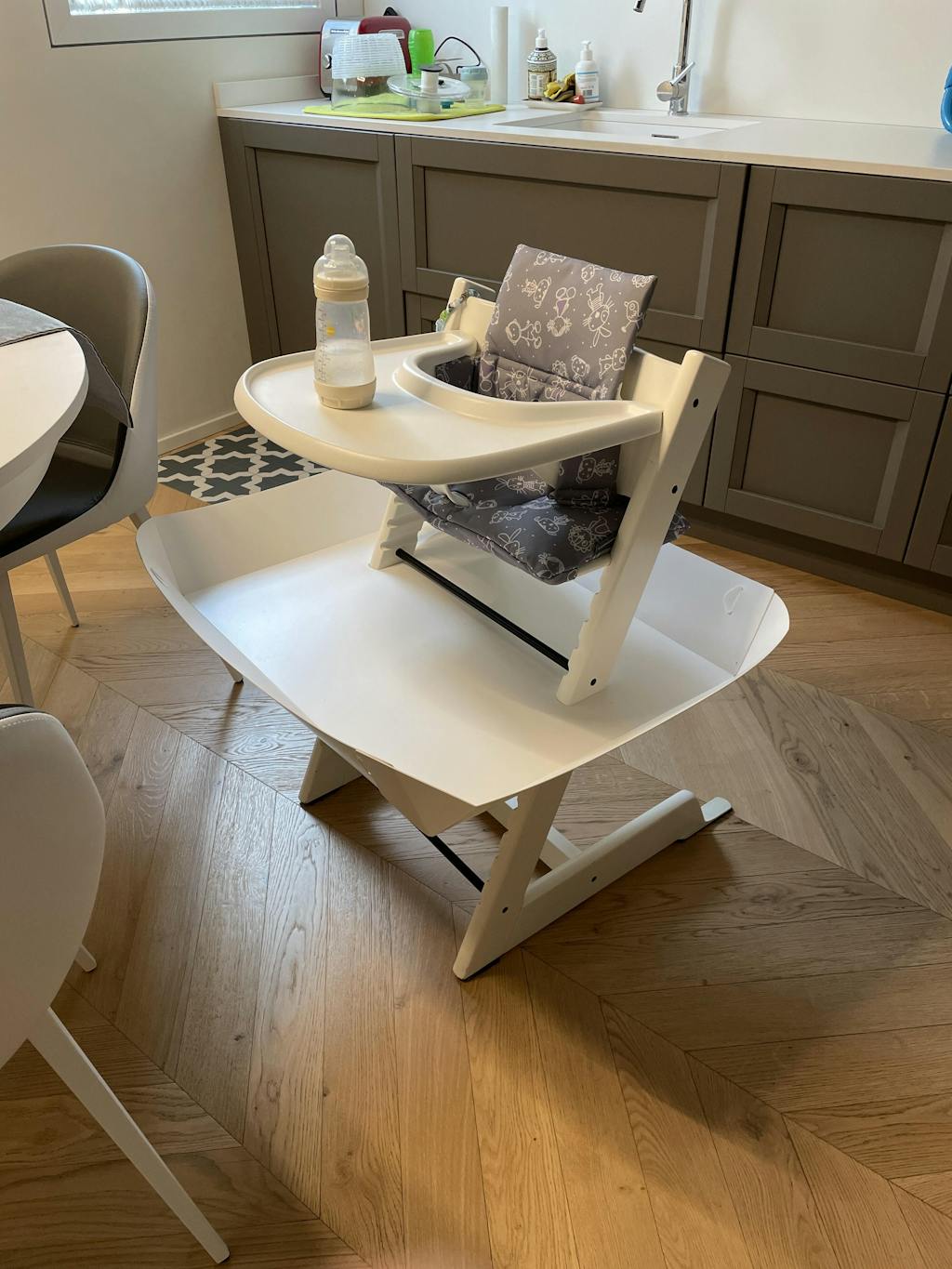 CATCHY The Food Catcher for High Chairs Catchy