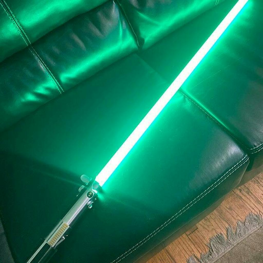 89Sabers Graflex EP7 Neopixel Lightsaber | CCSabers