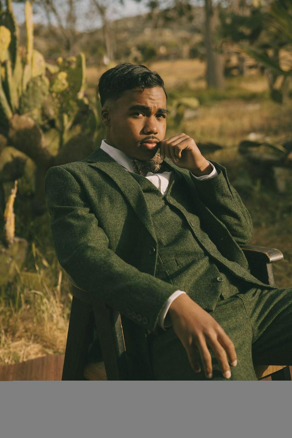 Ceehuteey 3 Pieces Mens Suit Herringbone Business Flat Suit (Blazer+vest+Pants)