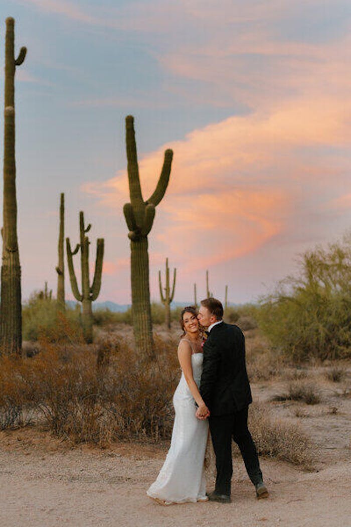 Men's Fashion three-piece Suit in Black Signature Peak Lapel Multiple Occasions Tuxedos For Wedding (Blazer+vest+Pants)