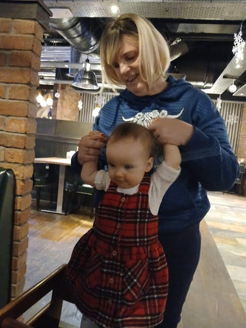 Blonde Short Bob Wig With Fringe. Katie Rooted Blonde