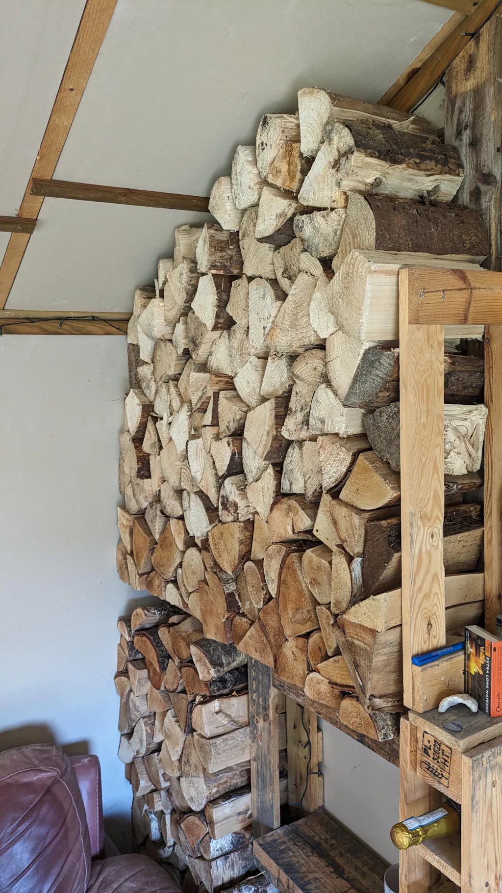 Kiln Dried Logs Falkirk, West Lothian & Edinburgh Central Landscaping Supplies