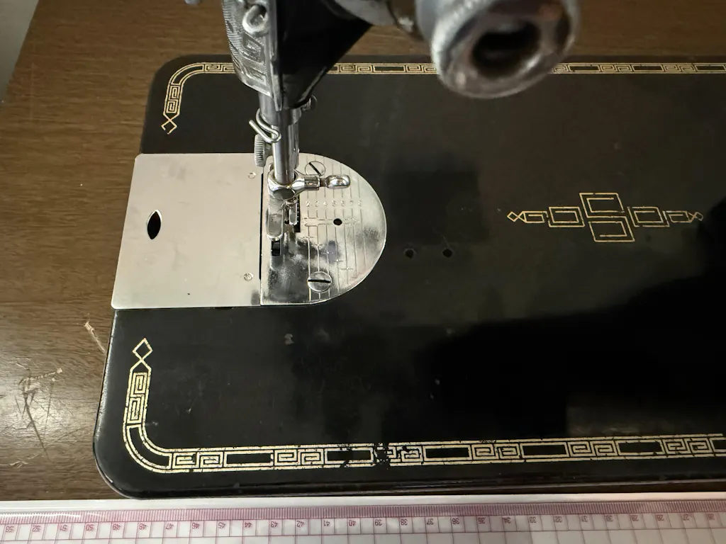 Bobbin Cover Slide Plate - Fits Singer Sewing Machine Model 201 Part # 45358