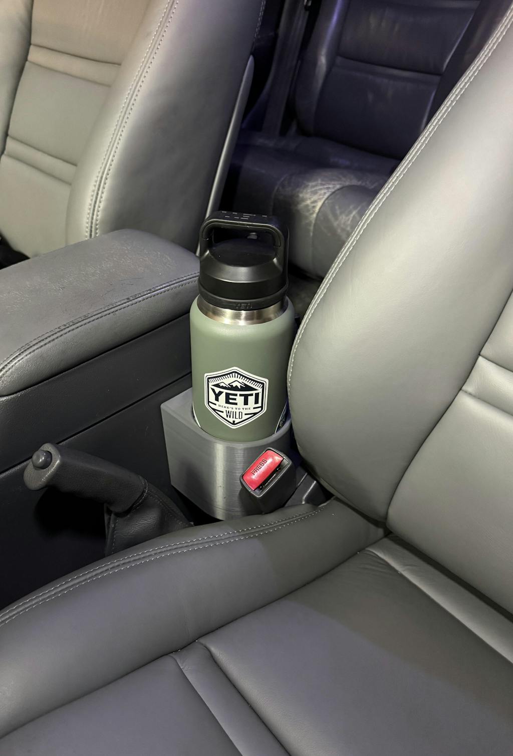 80 Series Landcruiser 1L YETI/ Frank Green Factory Cupholder Replacement