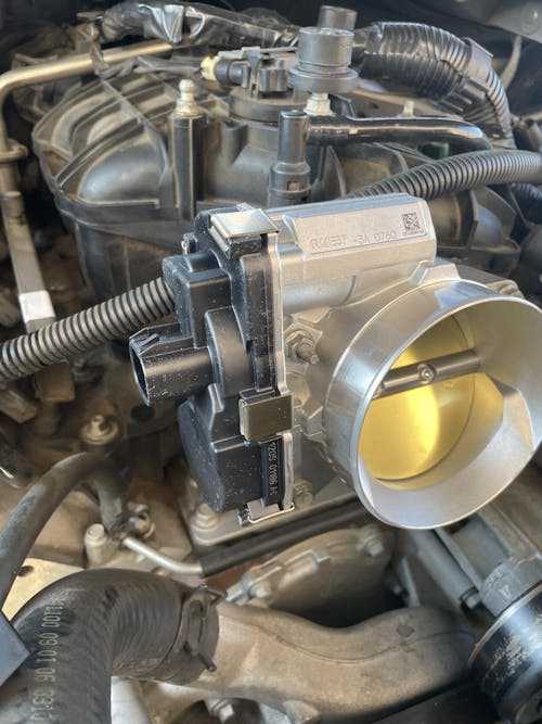 Chevy GMC 87-90 350 5.7L Truck Silverado Tahoe Suburban TBI Throttle Body