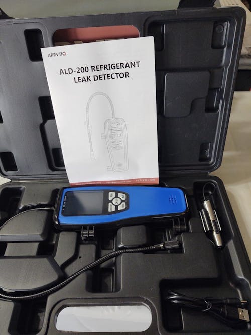 Portable Combustible Propane And Natural Gas Leak Detector LCD Tester Visual Leakage