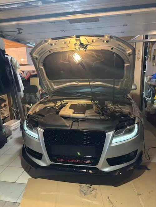 RSQ5 Style Gloss Black Honeycomb Grille for 2013-2017 Audi Q5 SQ5, Sport Mesh Front Grill