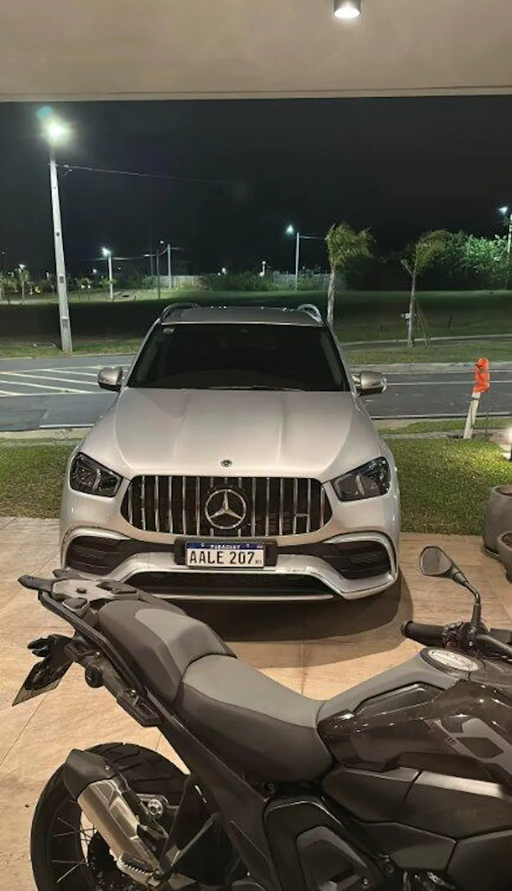 2008-2014 Mercedes Benz C-Class W204 Diamond Front Grill Replacement Chrome Grille With LED Star Emblem