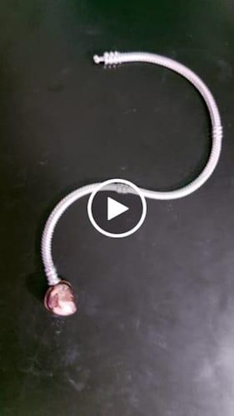 Pulsera Clásica Corazón con Brillos Rosa