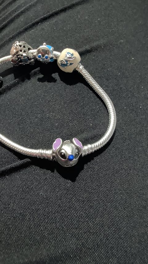 Pulsera Stitch Clásica