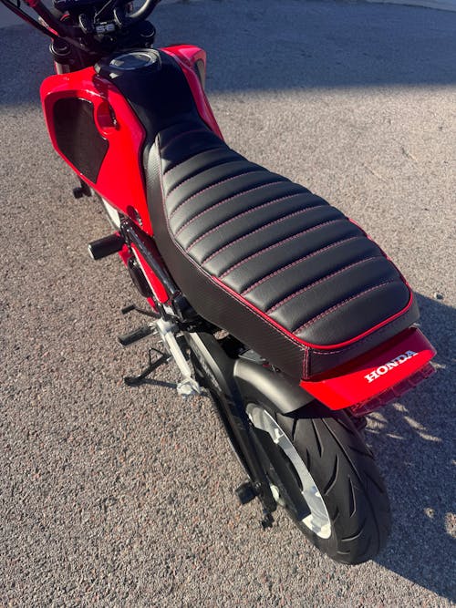 Honda Grom MSX125 Seat Cover Padded Tuck and Roll