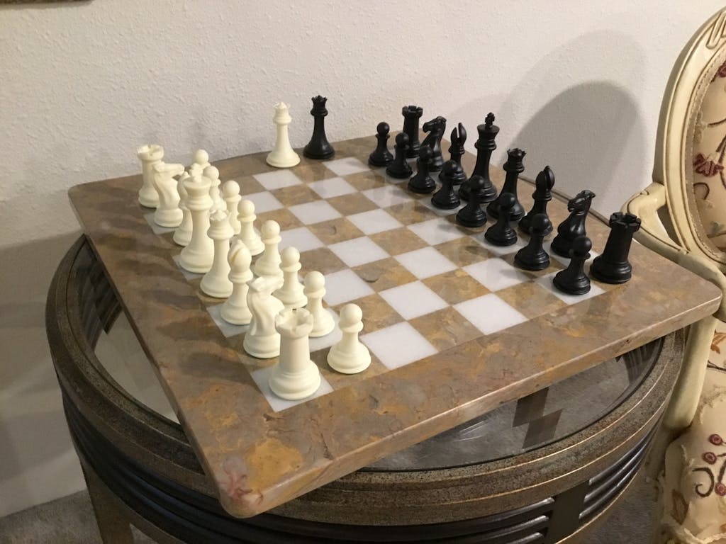 4 1/4" Professional Series Chess Pieces (weighted) Chess House