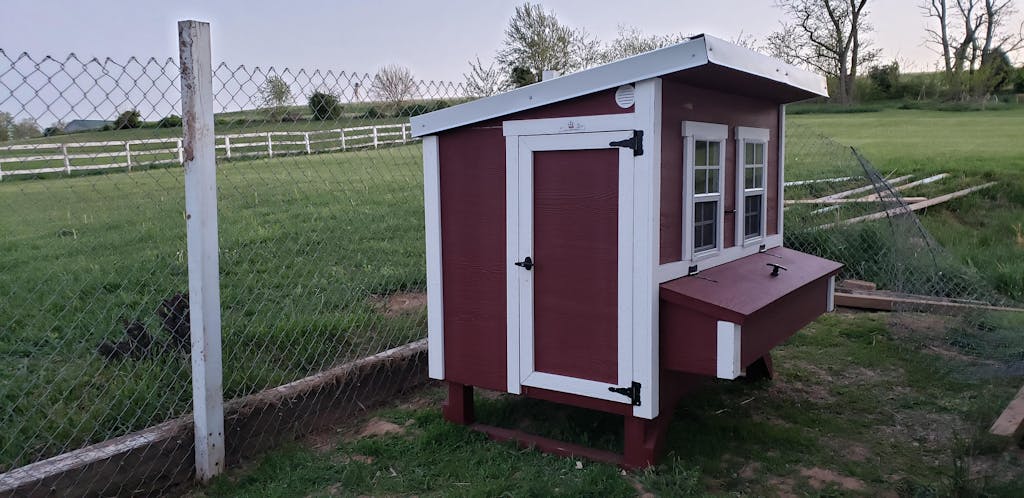 OverEZ® Large Chicken Coop Kit (up to 15 chickens)