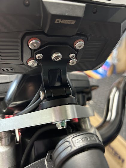 Fork Stem Mount for Sport Bikes