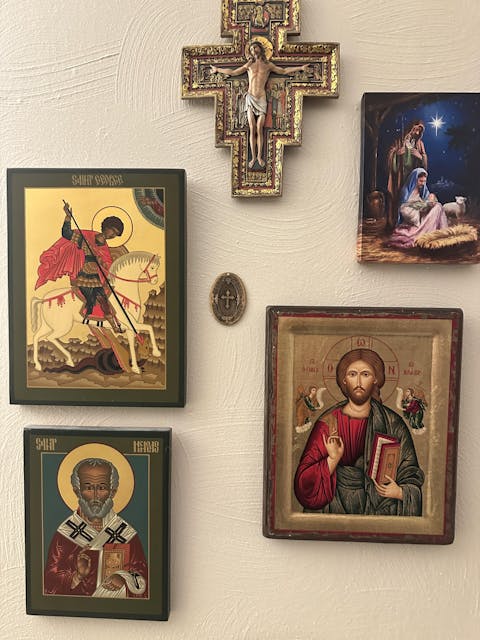 Jesus Christ Pantocrator - Aged wooden icon in canvas with gold background on carved wood - Mount Athos