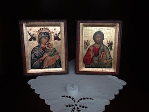 Χριστός Παντοκράτωρ  - Ένσκαφτη ξύλινη παλαιωμένη εικόνα σε καμβά με χρυσό φόντο - Άγιο Όρος