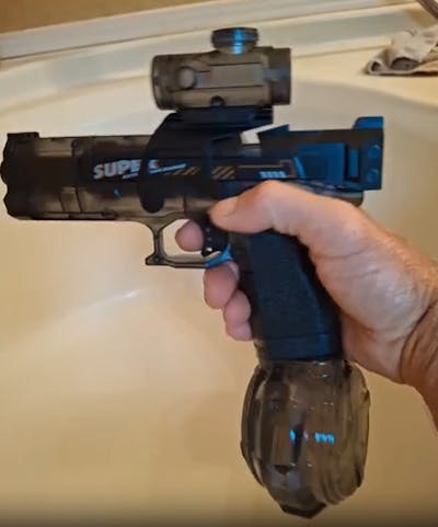  CHRISTMAS STAR GIFT! Electric LED Light-Up Water Blaster - Epic Family Battles.