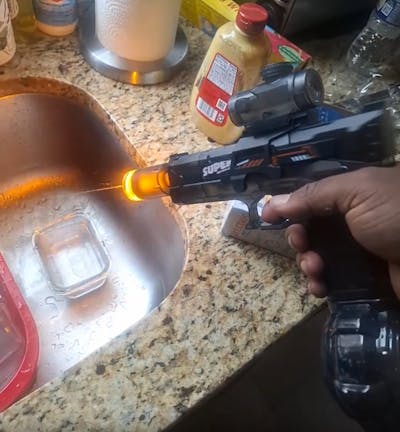  CHRISTMAS STAR GIFT! Electric LED Light-Up Water Blaster - Epic Family Battles.