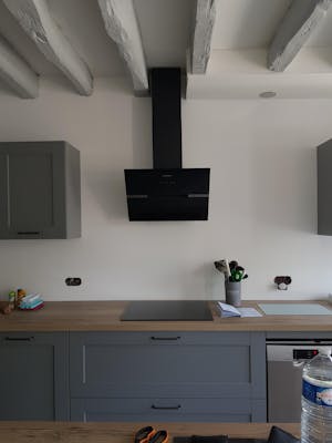 Ciarra Hotte Inclinée 650m³/h Wifi Classe A+++ Eclairage LED Noir CBCB6736F-OW